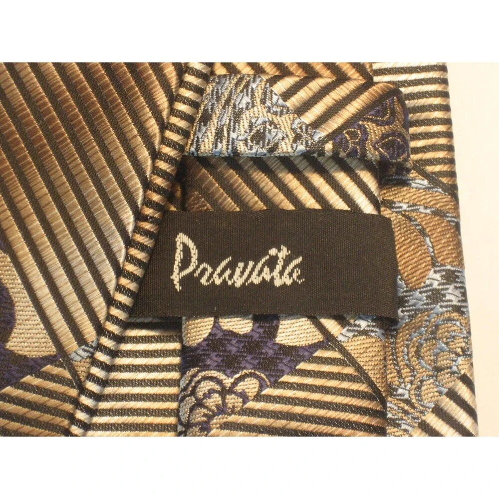 NWOT Pravata  Gray Microfibre Abstract Design Necktie